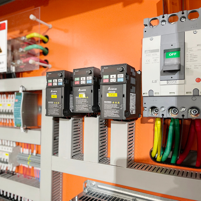 LTE115(Loomak الطارد المزدوج اللولب115)